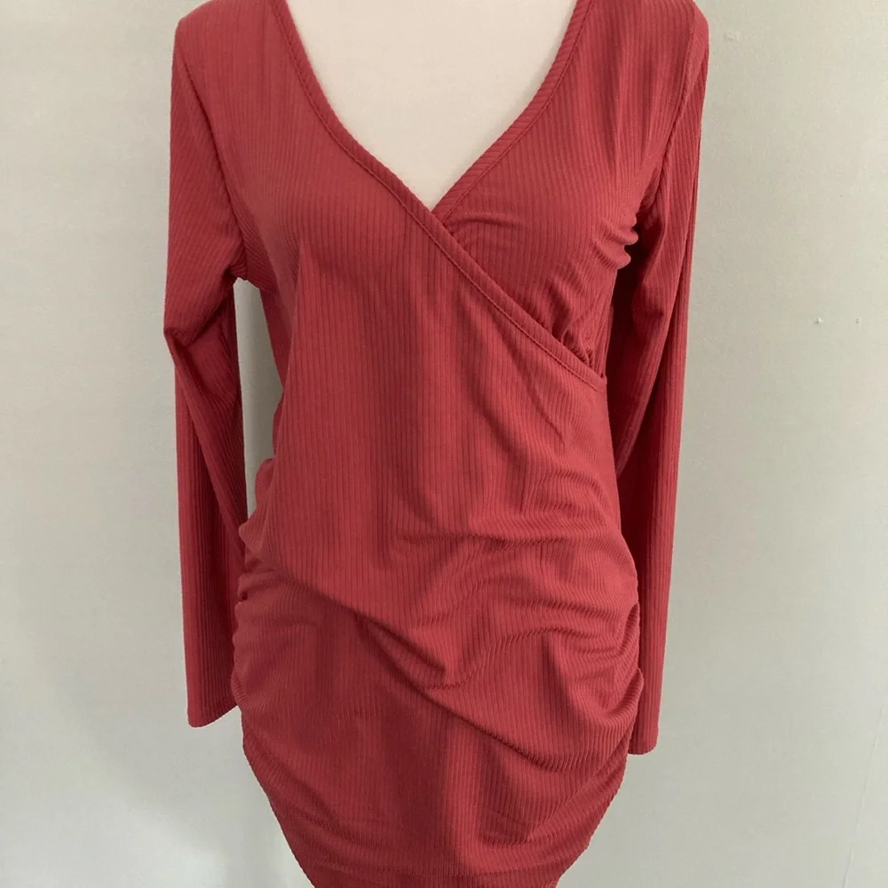 Due Time Maternity Coral Red Long Sleeve Ribbed Wrap Dress Medium - Picture 1 of 7